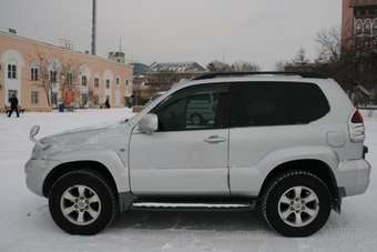 2002 Toyota Land Cruiser Prado Pics