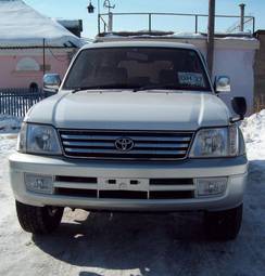 2002 Toyota Land Cruiser Prado Pictures