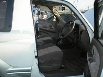 2002 Toyota Land Cruiser Prado Pictures