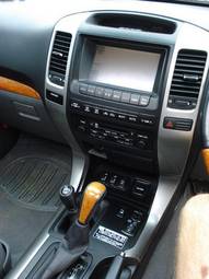 2002 Toyota Land Cruiser Prado Pictures