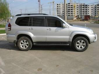 2002 Toyota Land Cruiser Prado Pics