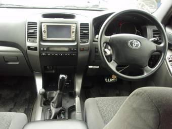 2002 Toyota Land Cruiser Prado Pictures