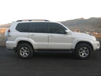 2002 Toyota Land Cruiser Prado Pictures