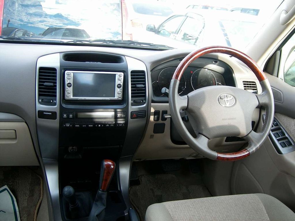2003 Toyota Land Cruiser Prado