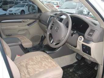 2003 Toyota Land Cruiser Prado Images