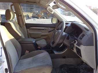 2003 Toyota Land Cruiser Prado Pictures