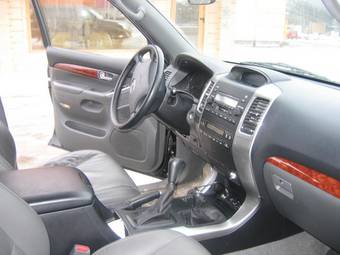2003 Toyota Land Cruiser Prado Photos