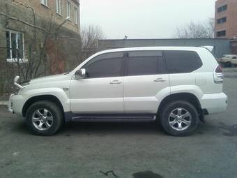 2003 Toyota Land Cruiser Prado Pics