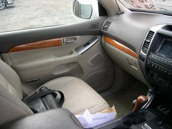 2003 Toyota Land Cruiser Prado Pics