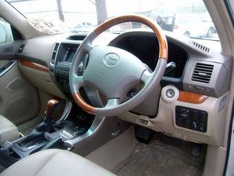 2003 Toyota Land Cruiser Prado Images