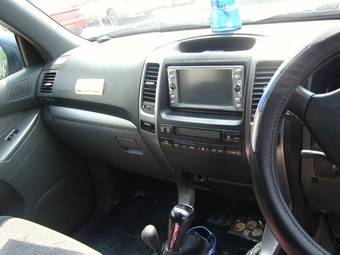 2003 Toyota Land Cruiser Prado Photos