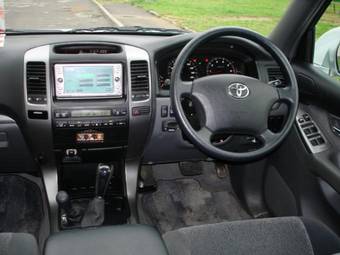 2003 Toyota Land Cruiser Prado Pictures