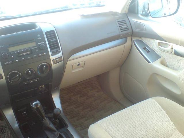 2004 Toyota Land Cruiser Prado