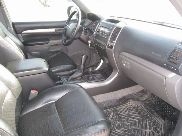2004 Toyota Land Cruiser Prado