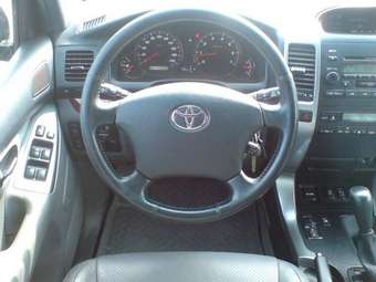 2004 Toyota Land Cruiser Prado Images