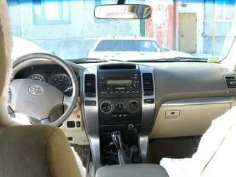 2004 Toyota Land Cruiser Prado Pics