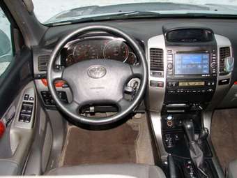2004 Toyota Land Cruiser Prado Images