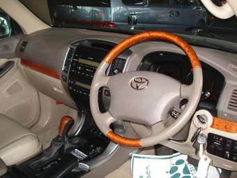 2004 Toyota Land Cruiser Prado Photos