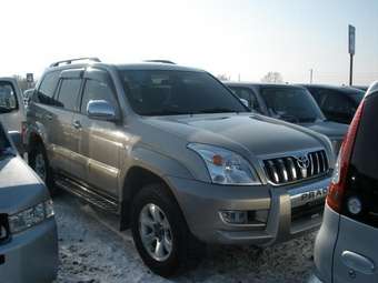 2004 Toyota Land Cruiser Prado Images