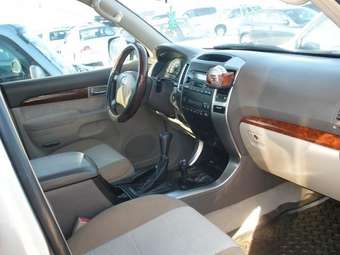2004 Toyota Land Cruiser Prado Photos