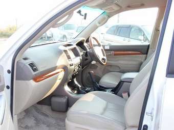 2004 Toyota Land Cruiser Prado Pics