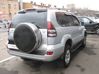 2004 Toyota Land Cruiser Prado Pics