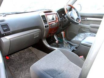 2004 Toyota Land Cruiser Prado Pics