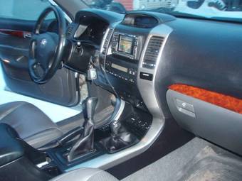 2004 Toyota Land Cruiser Prado Photos