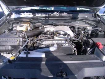 2004 Toyota Land Cruiser Prado Pictures