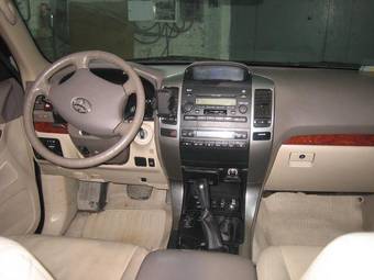 2004 Toyota Land Cruiser Prado Photos