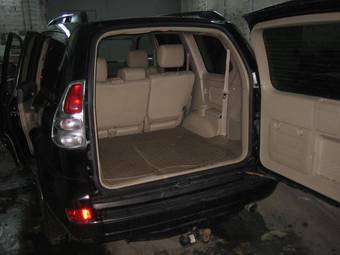 2004 Toyota Land Cruiser Prado Photos