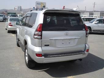 2004 Toyota Land Cruiser Prado Pics
