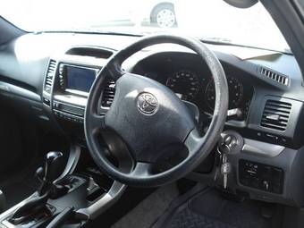 2004 Toyota Land Cruiser Prado Pictures