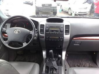 2004 Toyota Land Cruiser Prado Pictures