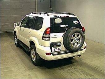 2004 Toyota Land Cruiser Prado Images