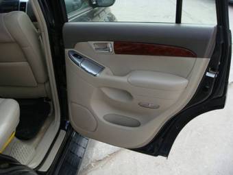2004 Toyota Land Cruiser Prado Images