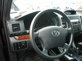 2004 Toyota Land Cruiser Prado Pictures