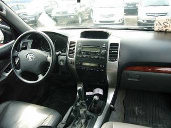 2004 Toyota Land Cruiser Prado Pics