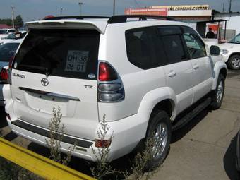 2004 Toyota Land Cruiser Prado Photos