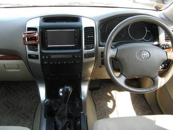 2004 Toyota Land Cruiser Prado Photos
