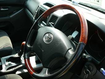 2004 Toyota Land Cruiser Prado Photos