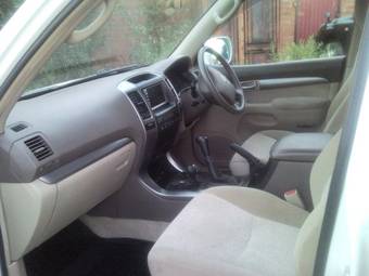 2004 Toyota Land Cruiser Prado Photos