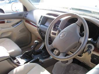 2004 Toyota Land Cruiser Prado Pictures