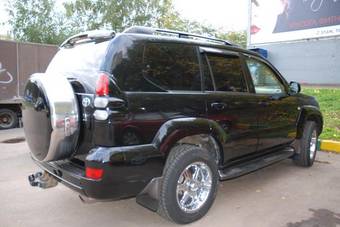 2004 Toyota Land Cruiser Prado Images