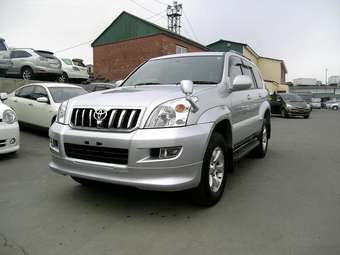 2005 Toyota Land Cruiser Prado Pics