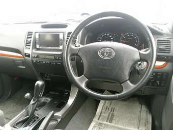 2005 Toyota Land Cruiser Prado Pictures