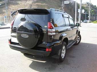 2005 Toyota Land Cruiser Prado Pictures