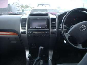 2005 Toyota Land Cruiser Prado Photos