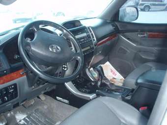 2005 Toyota Land Cruiser Prado Photos