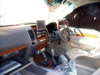 2005 Toyota Land Cruiser Prado Pictures